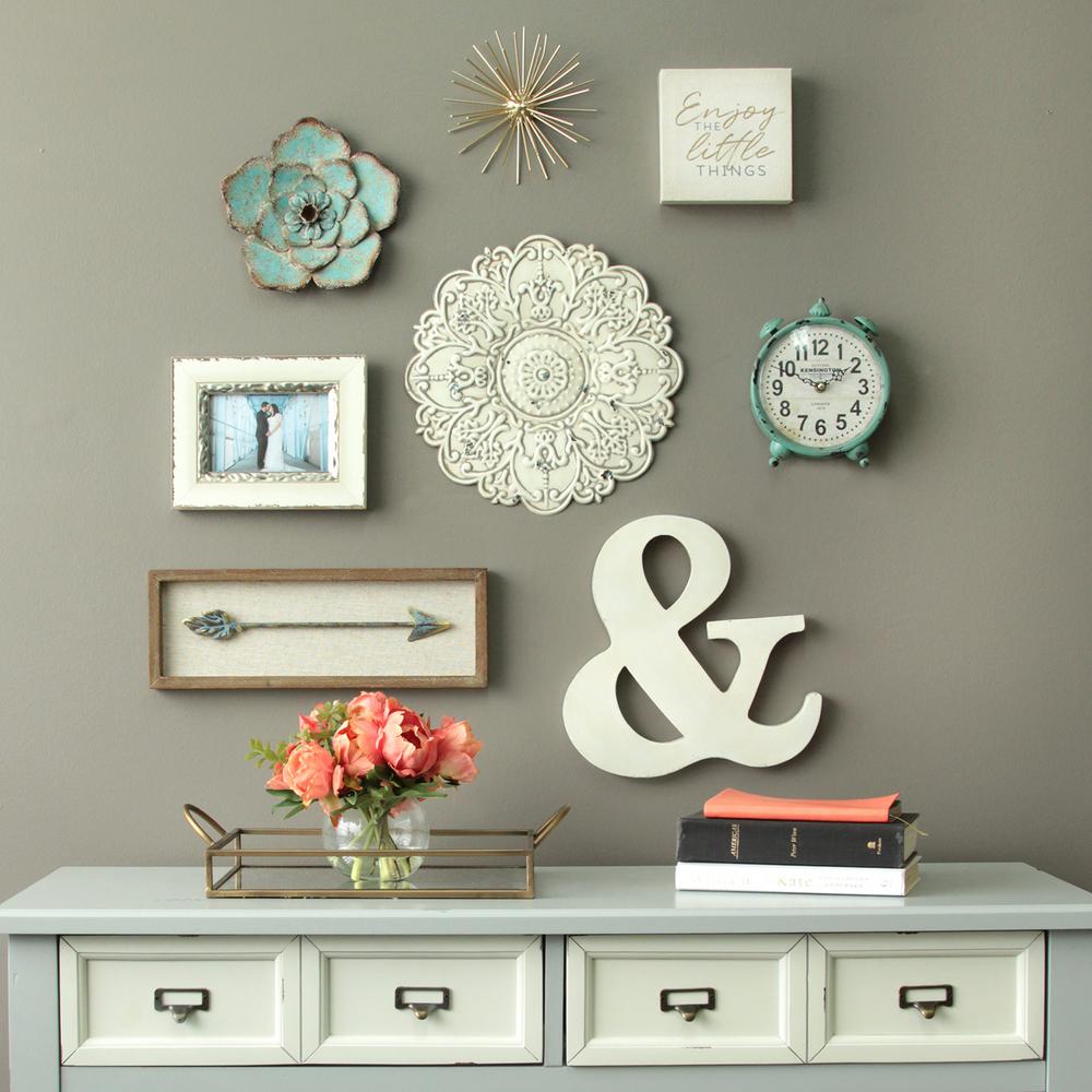 Stratton Home Decor Small White Medallion Wall Decor ...