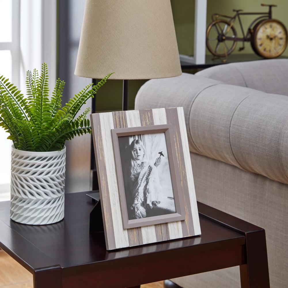 Danya B 5 In X 7 Grey And White Distressed Wood Plank Picture Grey And White Distressed Wood Plank Picture