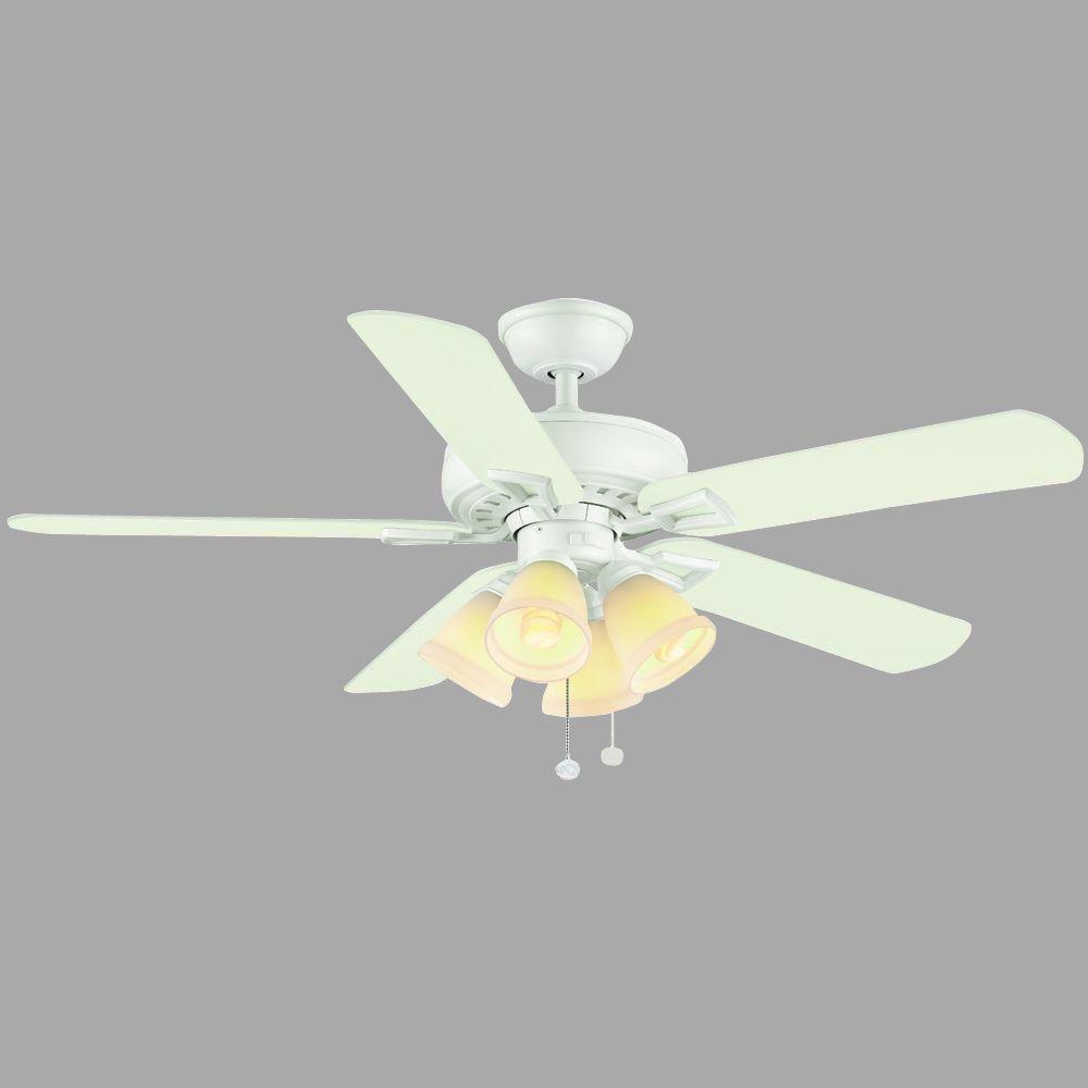 Hampton Bay Lyndhurst 52 In Indoor White Ceiling Fan With Light Kit