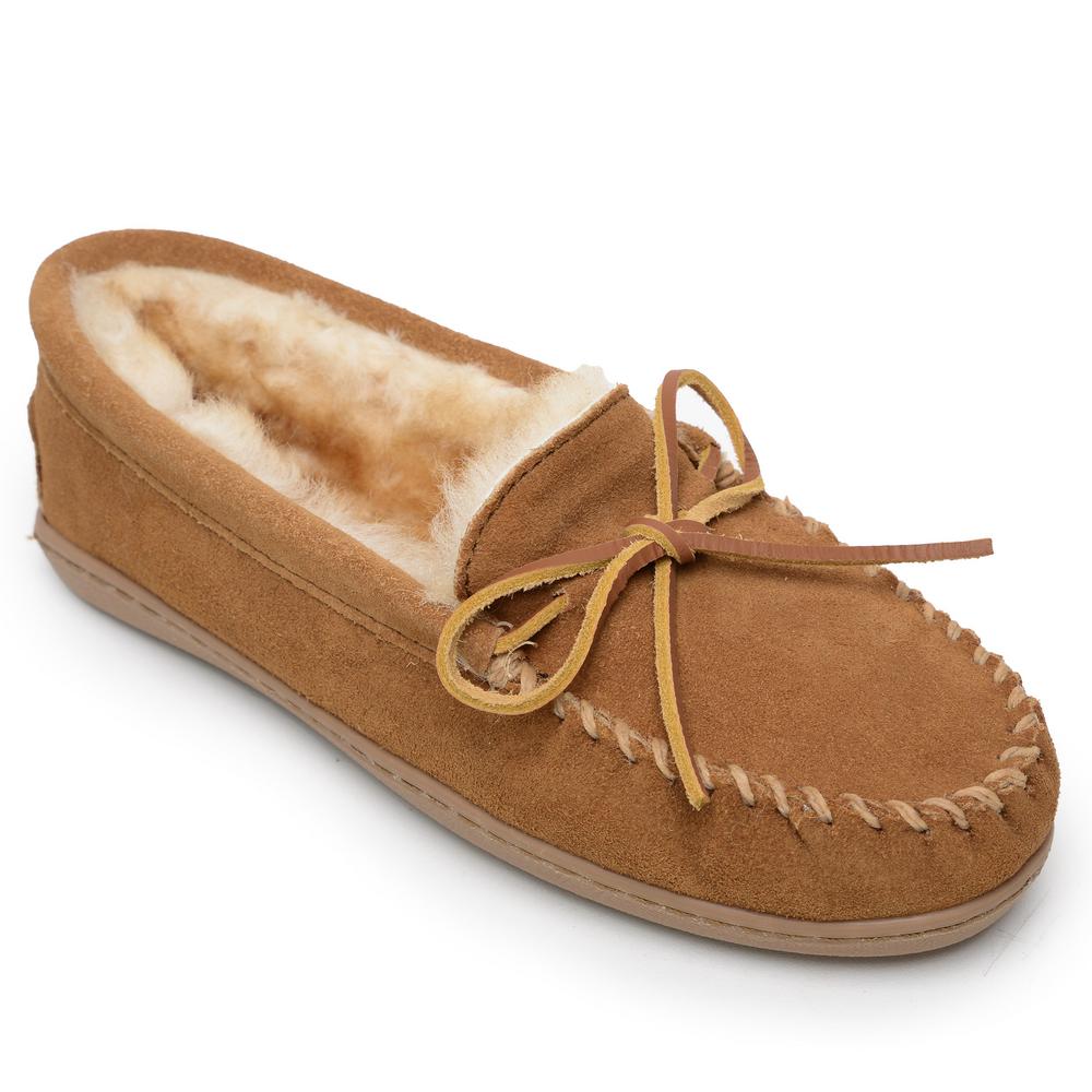 minnetonka mens slippers wide width