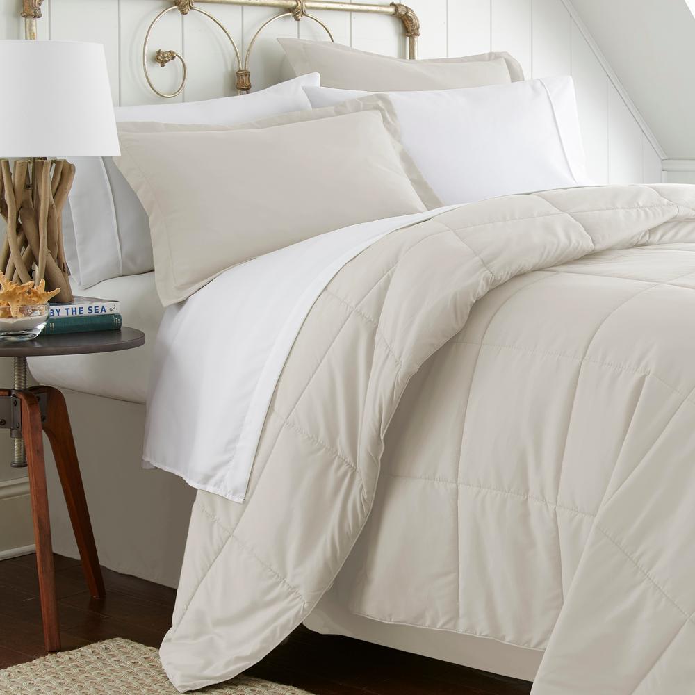 Performance 8 Piece Ivory California King Bed In A Bag Set