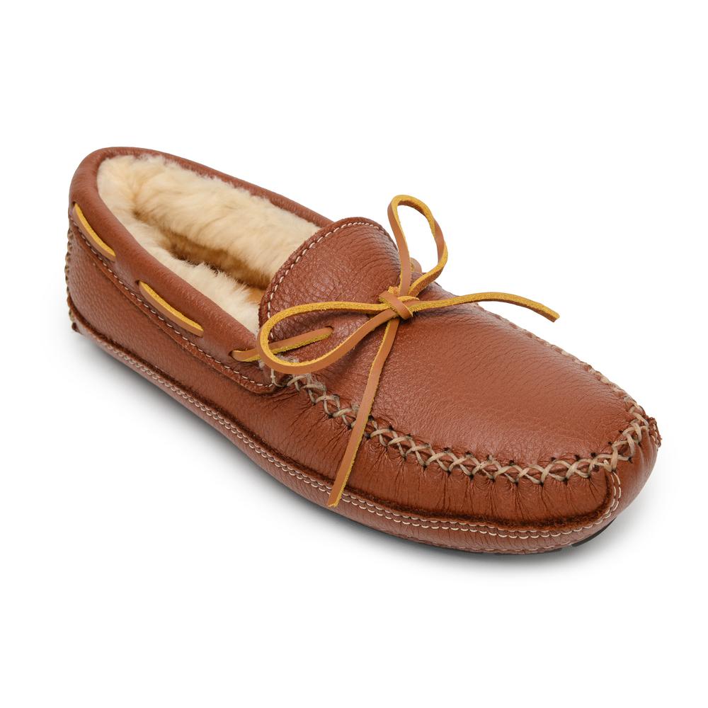 minnetonka sheepskin lined moose slipper