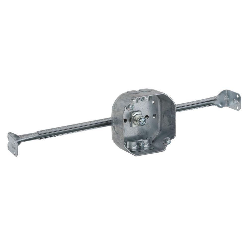 RACO 4 in. Octagon Box, 11/2 in. Deep with NMSC Cable Clamps and Bar