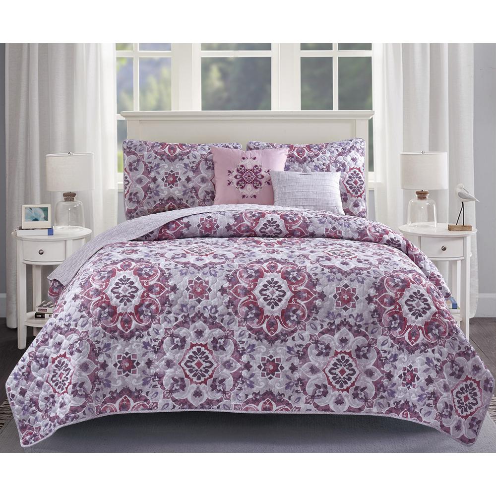Geometric Pattern Reversible Textured Quilt Set Sage Green King/Cal King  Comforters & Bedding Sets