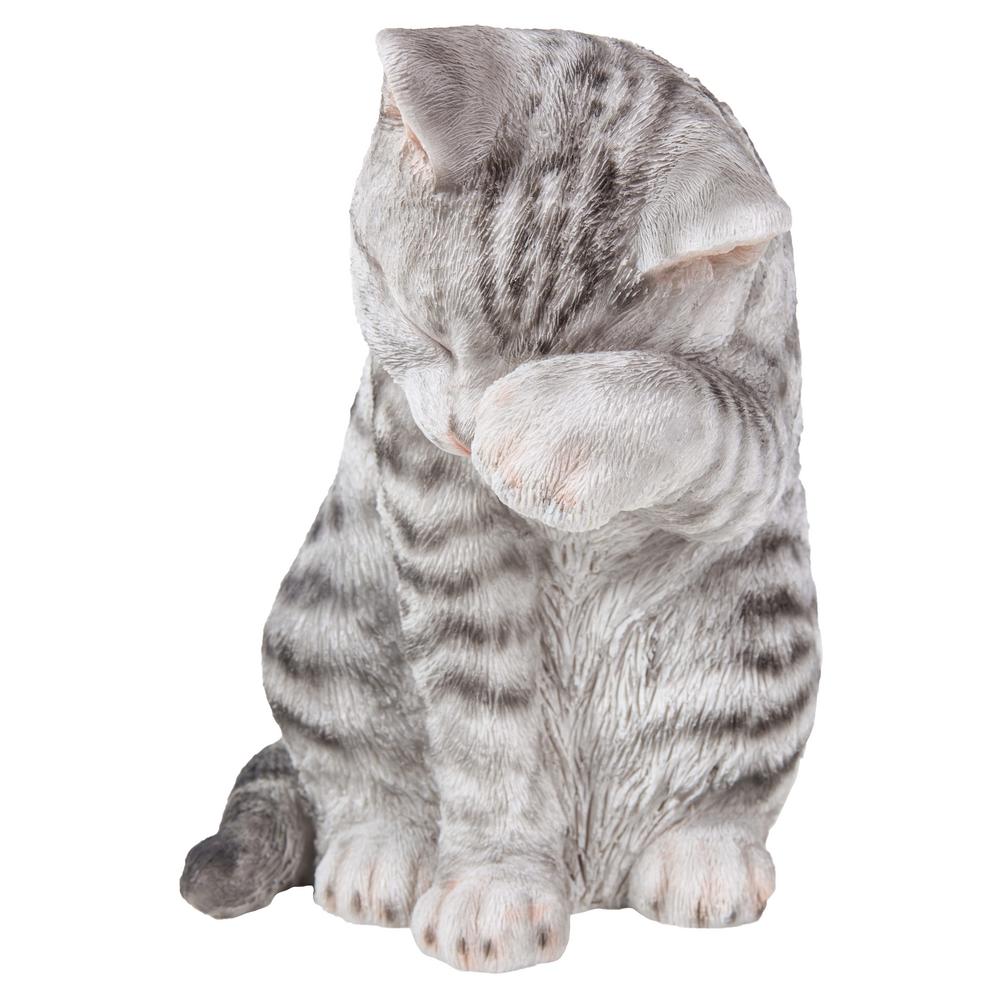 Hi Line Gift American Shorthair Washing Tabby Statue In Grey