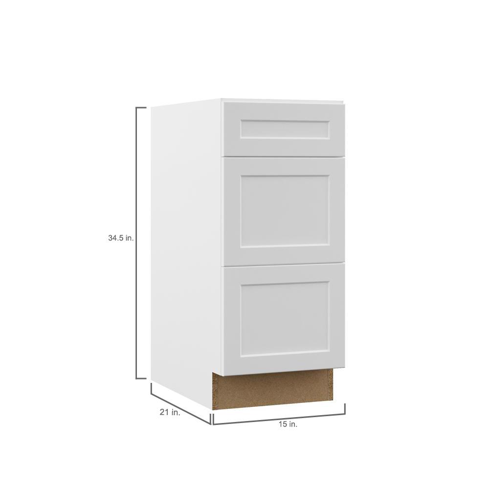 Hampton Bay Designer Series Melvern Assembled 15x34 5x21 In