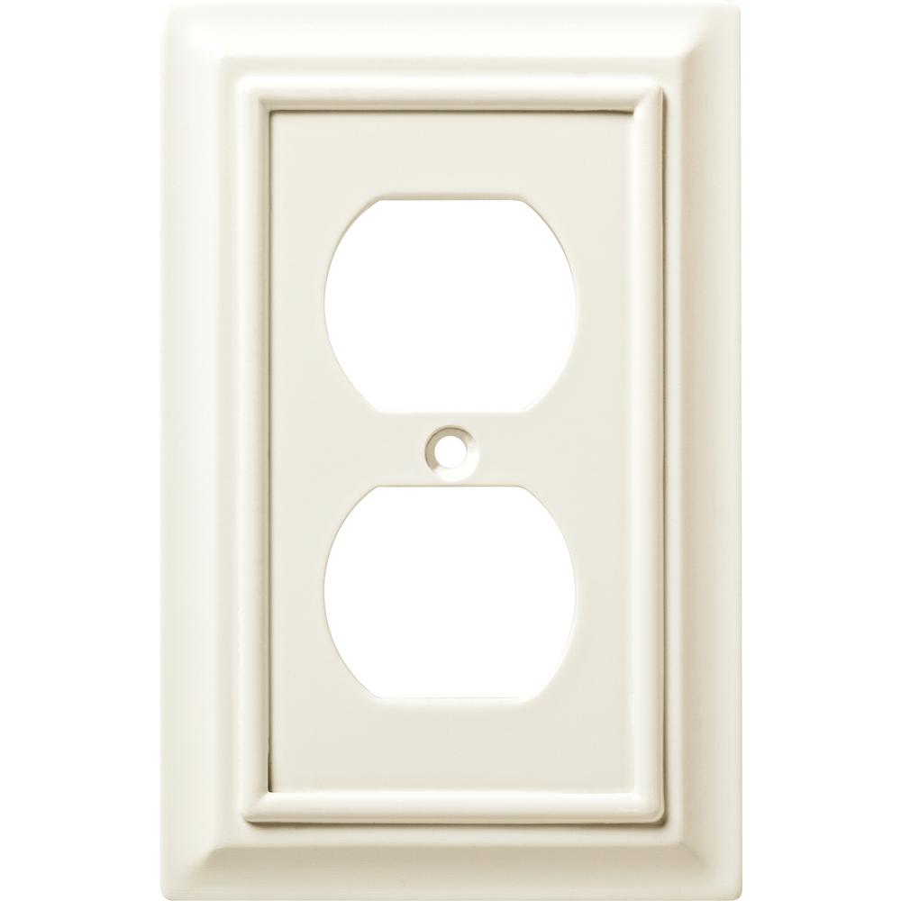 4 Pack Outlet Cover Outlet Wall Plate With 3 LED Night Lights Energy Efficient