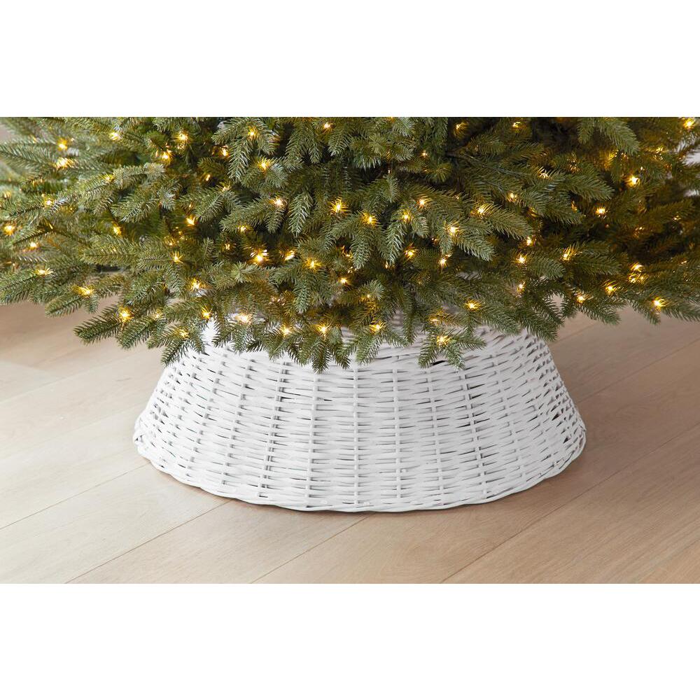 Home Accents Holiday 27 In D White Wicker Christmas Tree Collar 4051320 The Home Depot