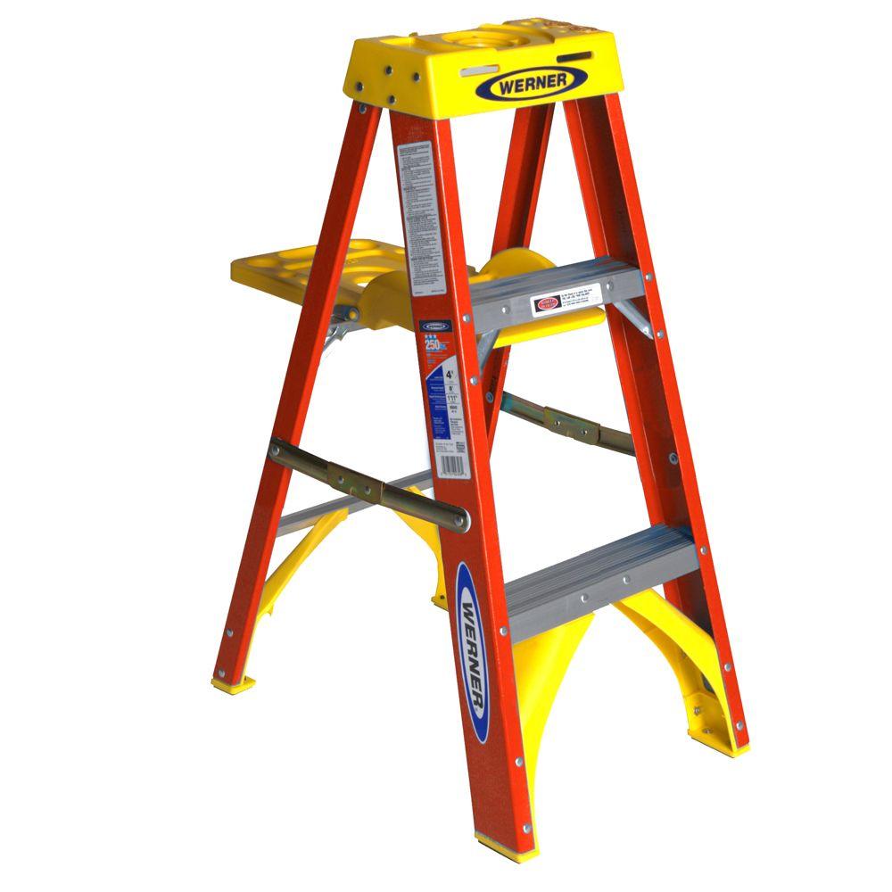 Werner 3 Ft Fiberglass Step Ladder With Shelf 300 Lb Load Capacity   Werner Step Ladders 6203s 64 1000 