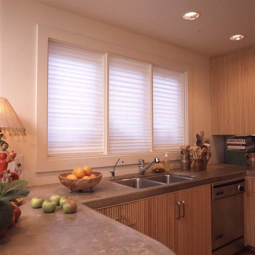 Redi Shade White Paper Light Filtering Window Shade 36 In W X 72 In L 3151095hd The Home Depot