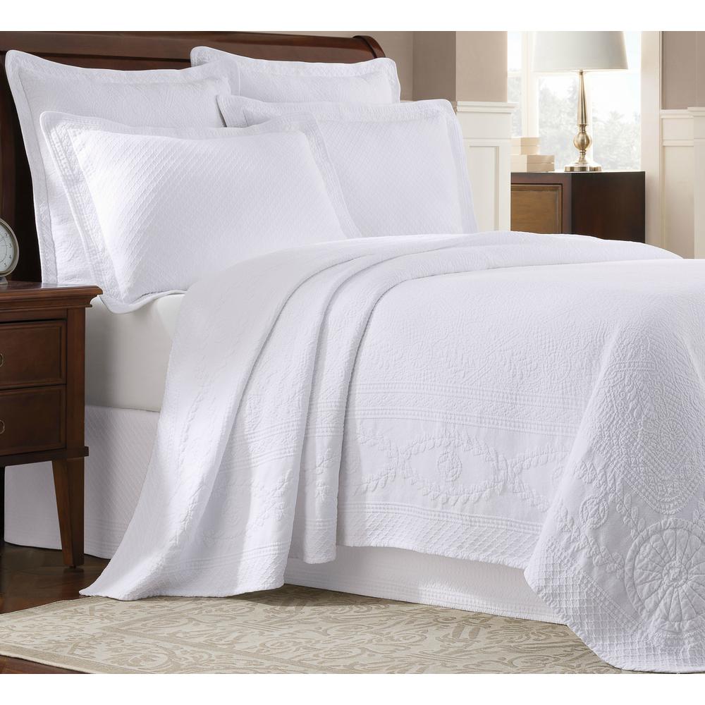 Royal Heritage Home Williamsburg Abby White Solid Queen Coverlet