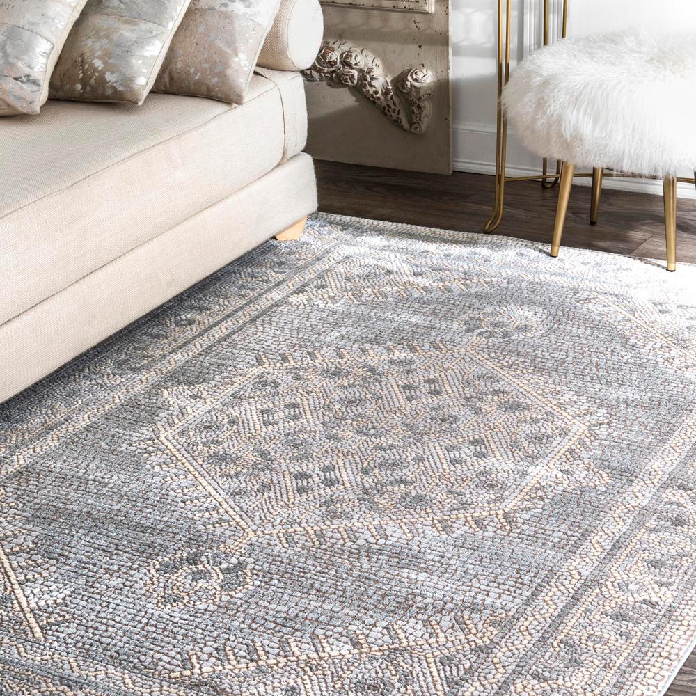 Nuloom Aurelia Vintage Medallion Light Gray 5 X 8 Area Rug