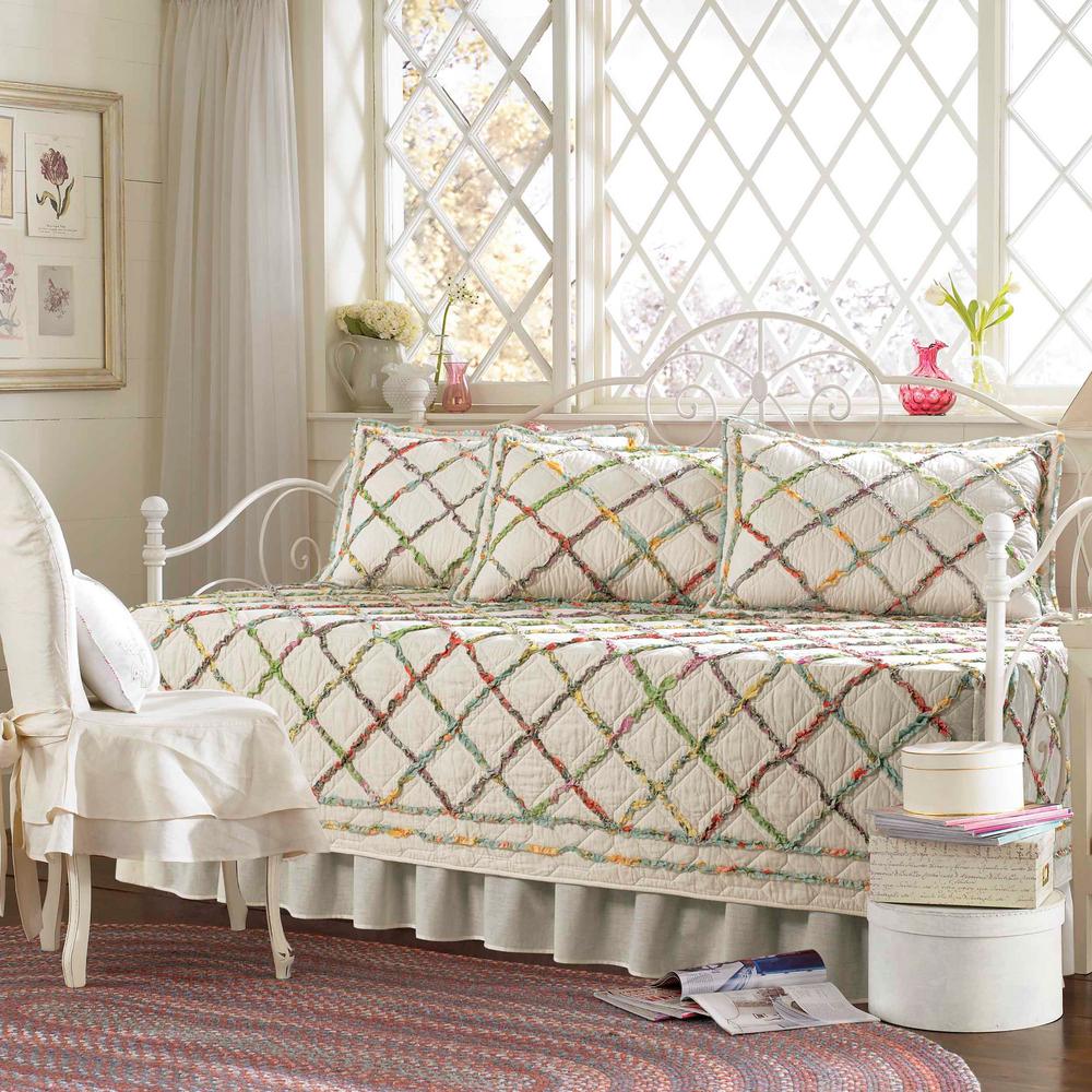 Laura Ashley Ruffle Garden 5 Piece Daybed Bedding Set 206829 The