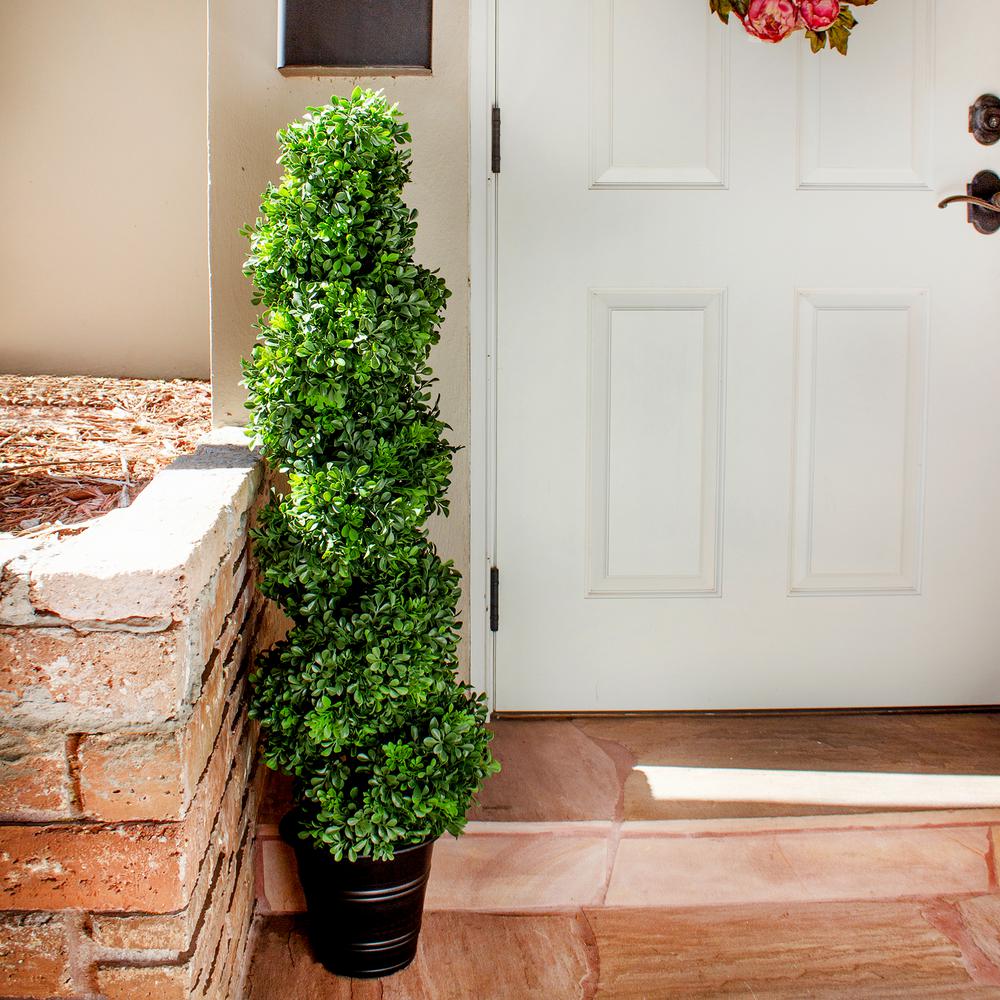 Nearly Natural Indoor And Outdoor 48 In Boxwood Spiral Topiary With Planter 5475 The Home Depot