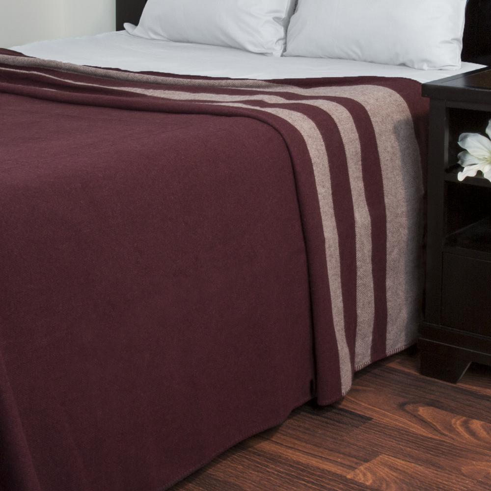 Trademark Global Burdy Australian Wool Twin Blanket 61 85 T Bu Trademark Global Burdy Australian Wool Twin Blanket