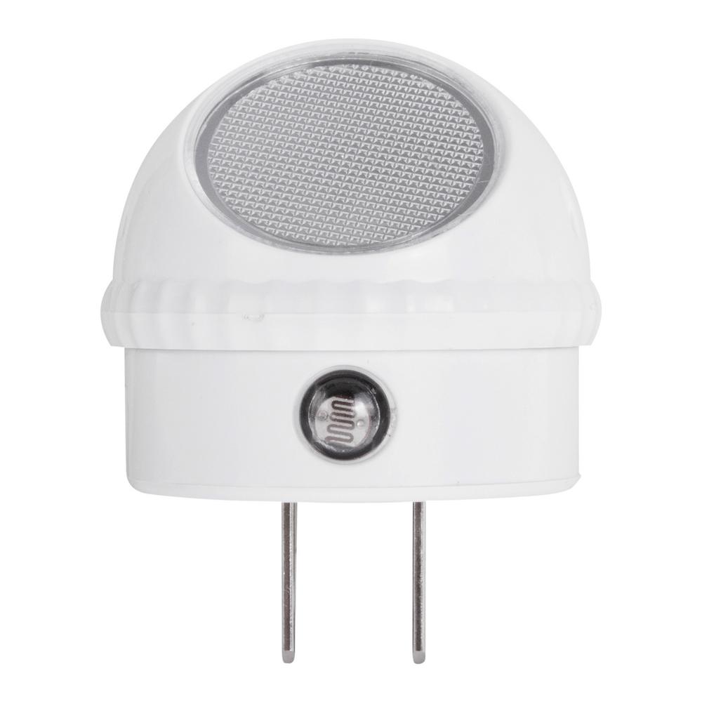 Globe Electric White Automatic Dusk to Dawn Directional LED Night Light (2Pack)8922001 The