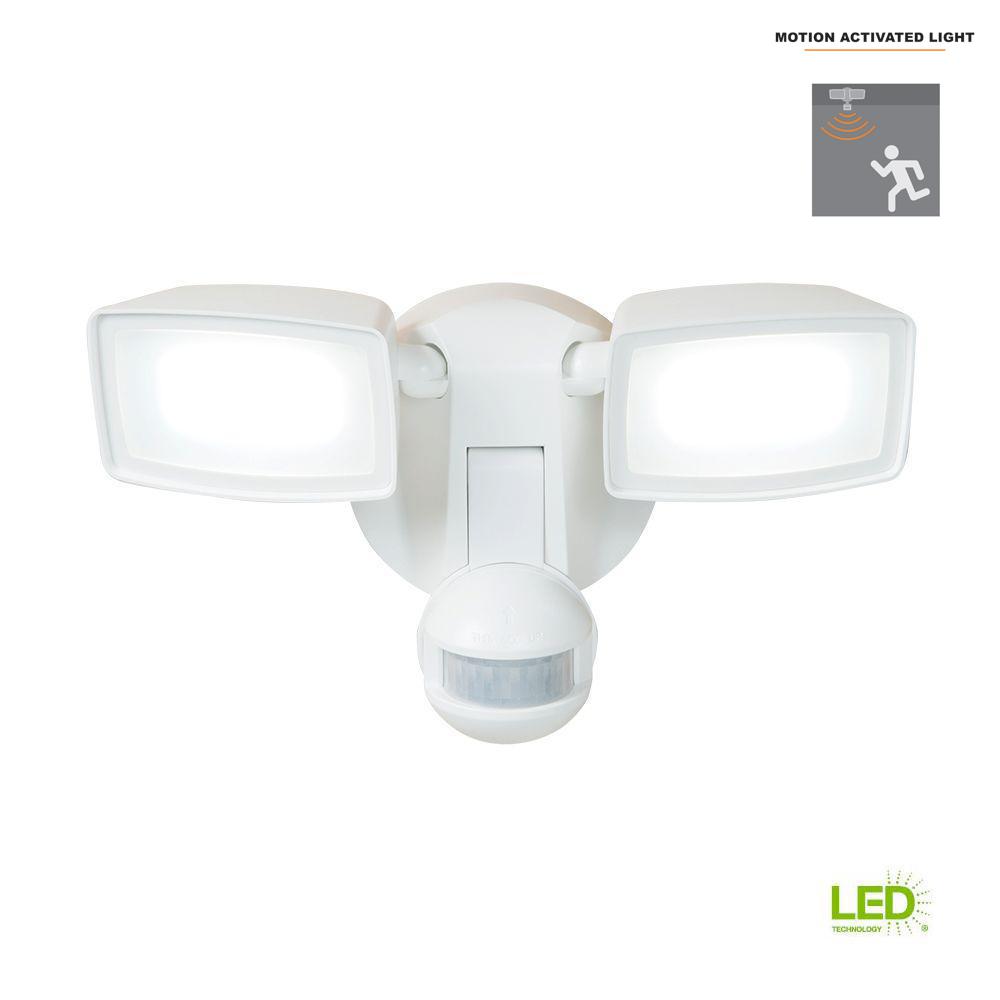 Halo 180 Degree White Dual Position Motion Activated Sensor Outdoor 180 Degree White Dual Position Motion Activated Sensor Outdoor Integrated Led Flood Light