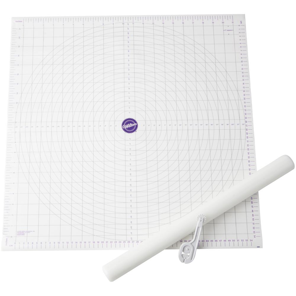 Wilton Cutter and Mat Fondant Tool Set