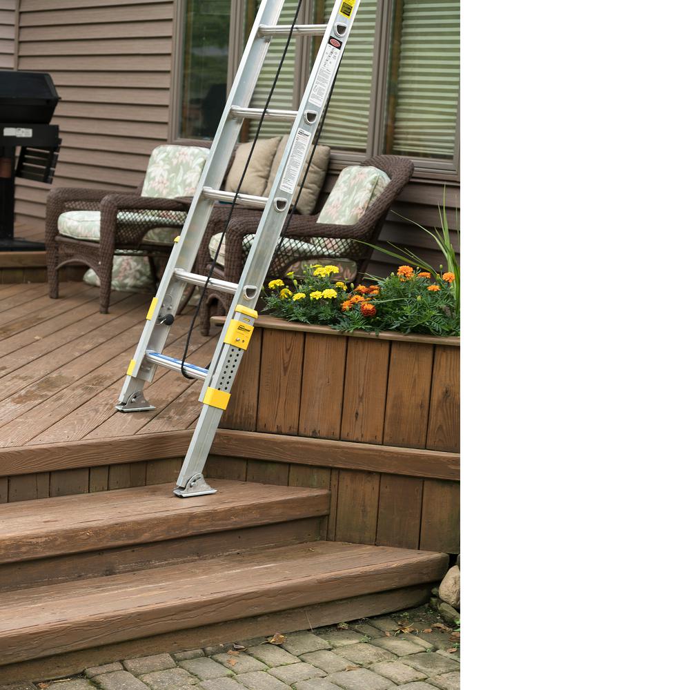 20-Foot Werner D18202EQ Equalizer 250-Pound Duty Rating Aluminum Extension Ladder with Integrated Leveling System