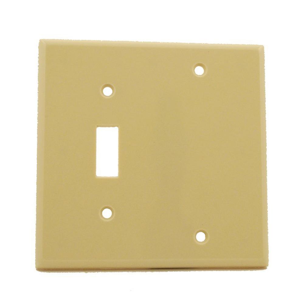 Leviton 2 Gang 1 Toggle 1 No Device Blank Standard Size Plastic Combination Wall Plate Ivory 9576