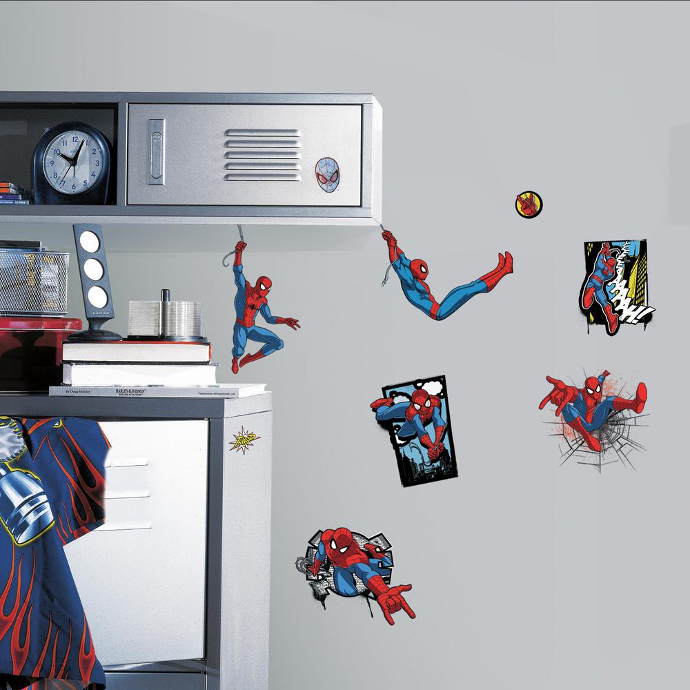 5 In X 11 Ultimate Spider Man Comic 17 Piece L And Stick Wall Decals