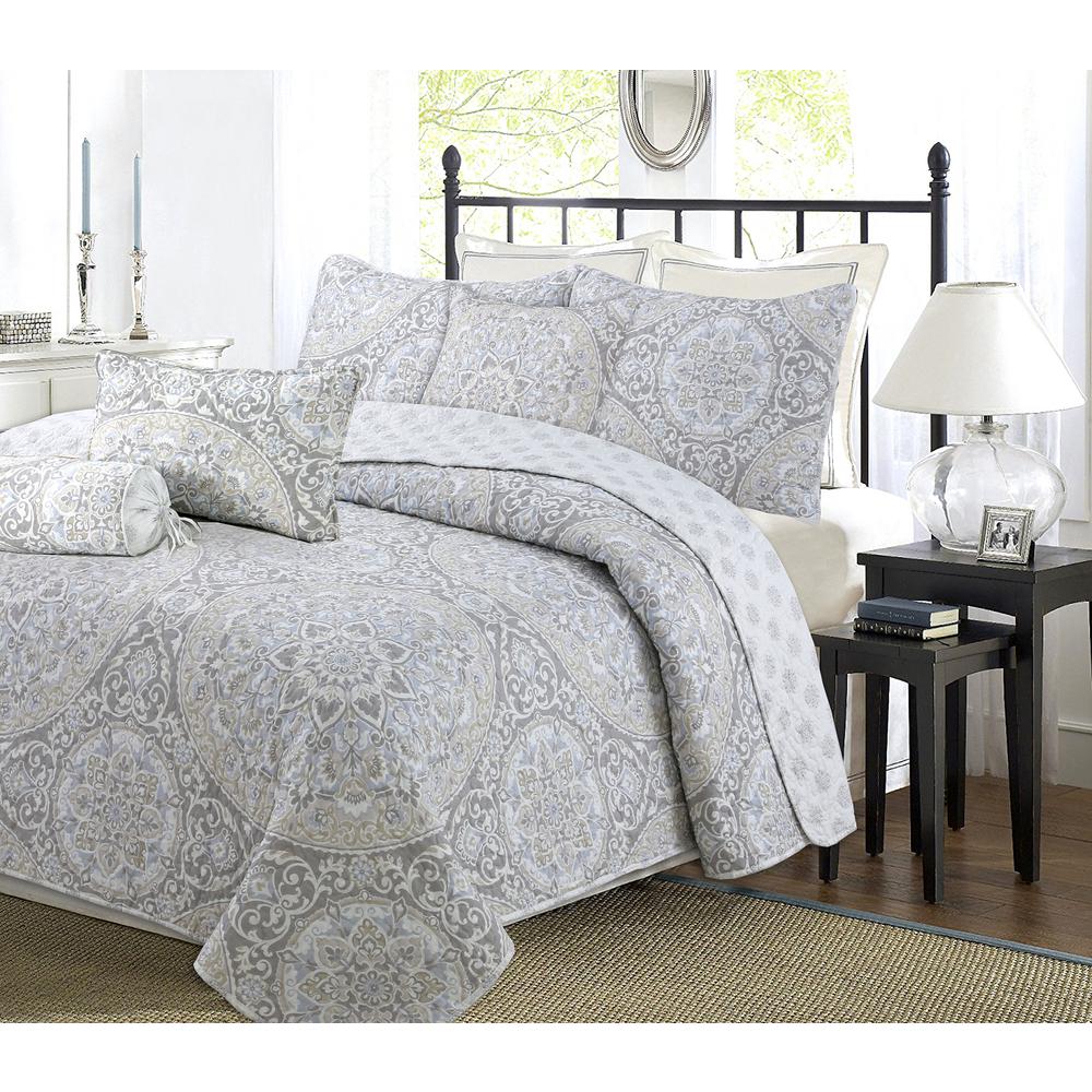 blue quilt bedding