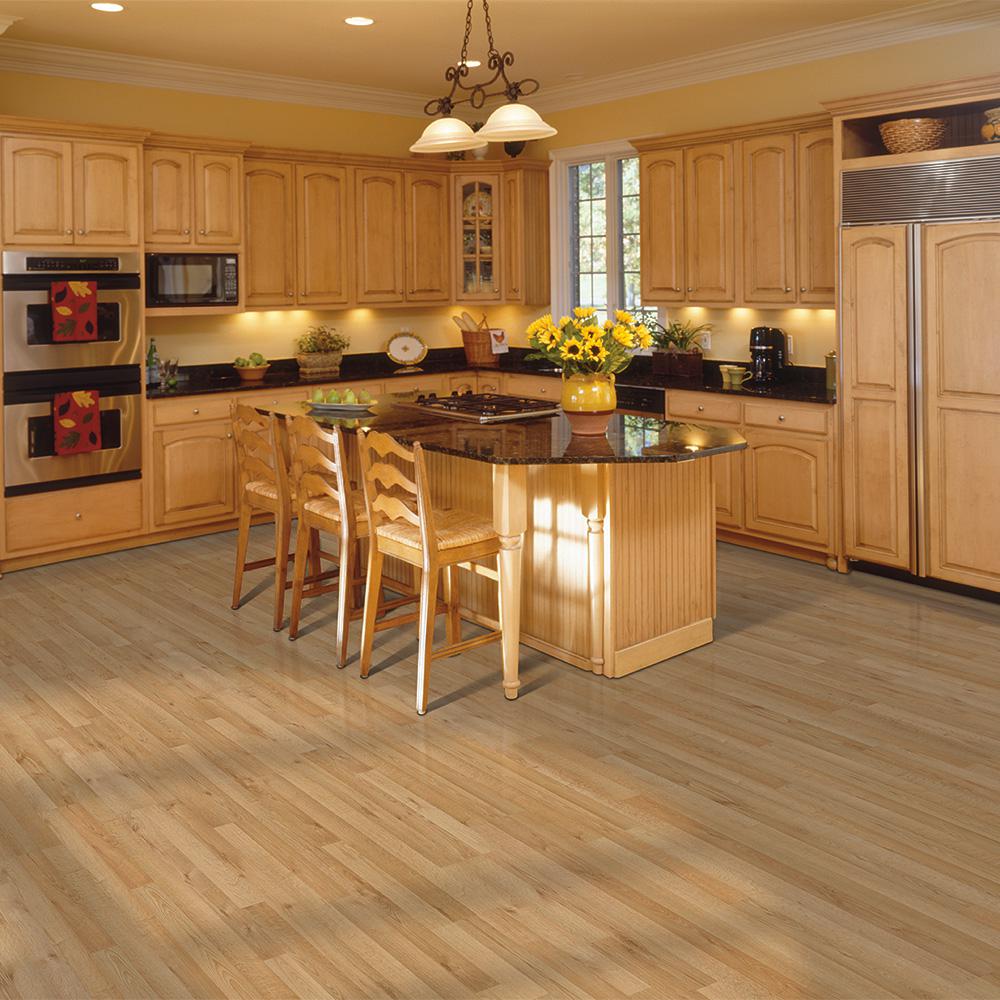 Mohawk Willow Creek Wheat Oak 8 Mm Thick X 7 48 In Wide X 47 24