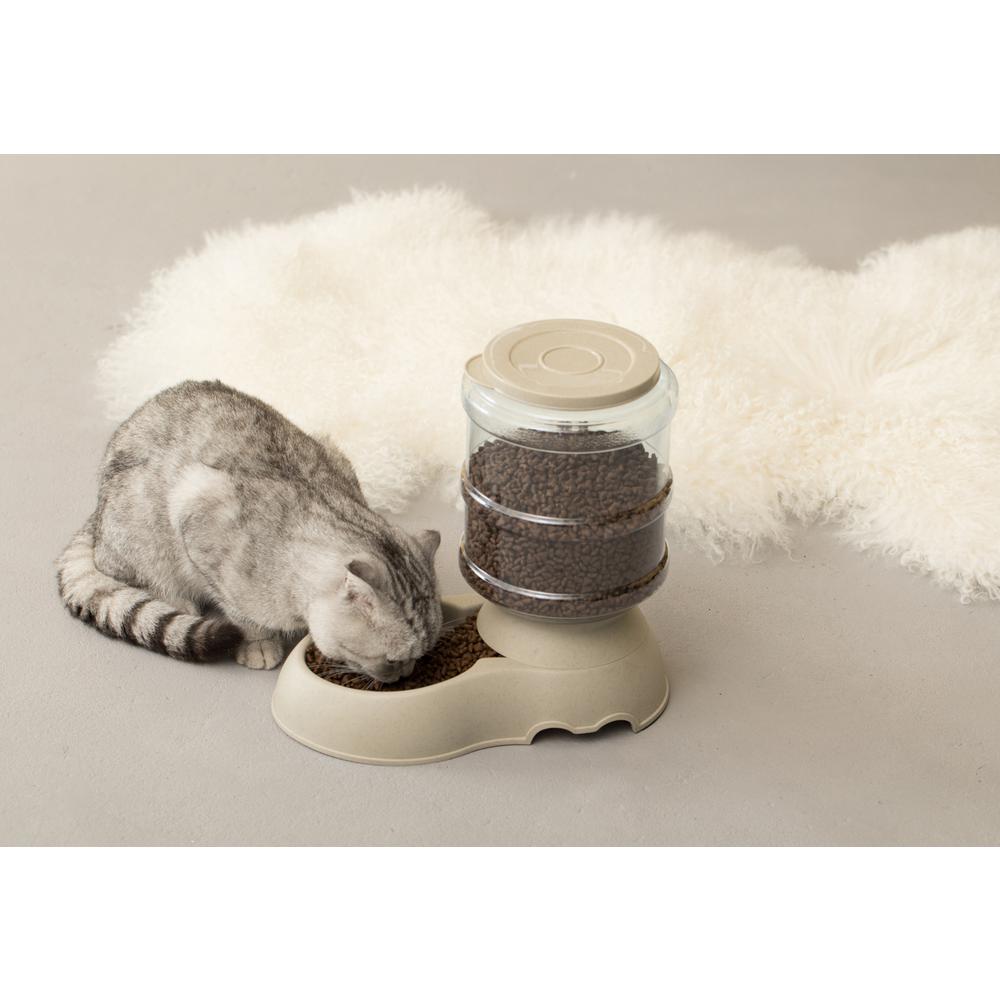 self waterer for cats