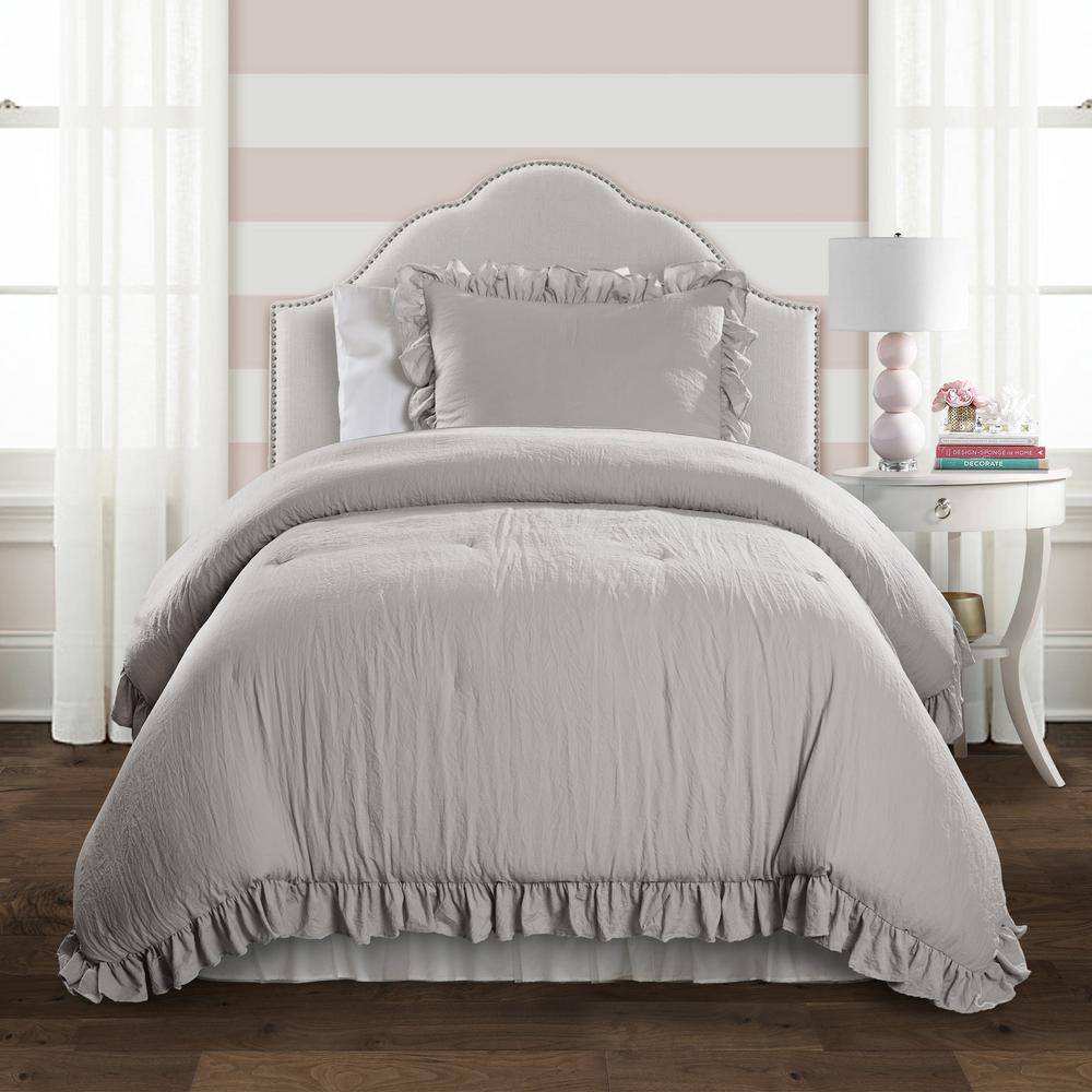 https://images.homedepot-static.com/productImages/b86cdea6-0234-4c37-8d01-b8292fdcbb91/svn/lush-decor-comforters-comforter-sets-16t003858-64_1000.jpg