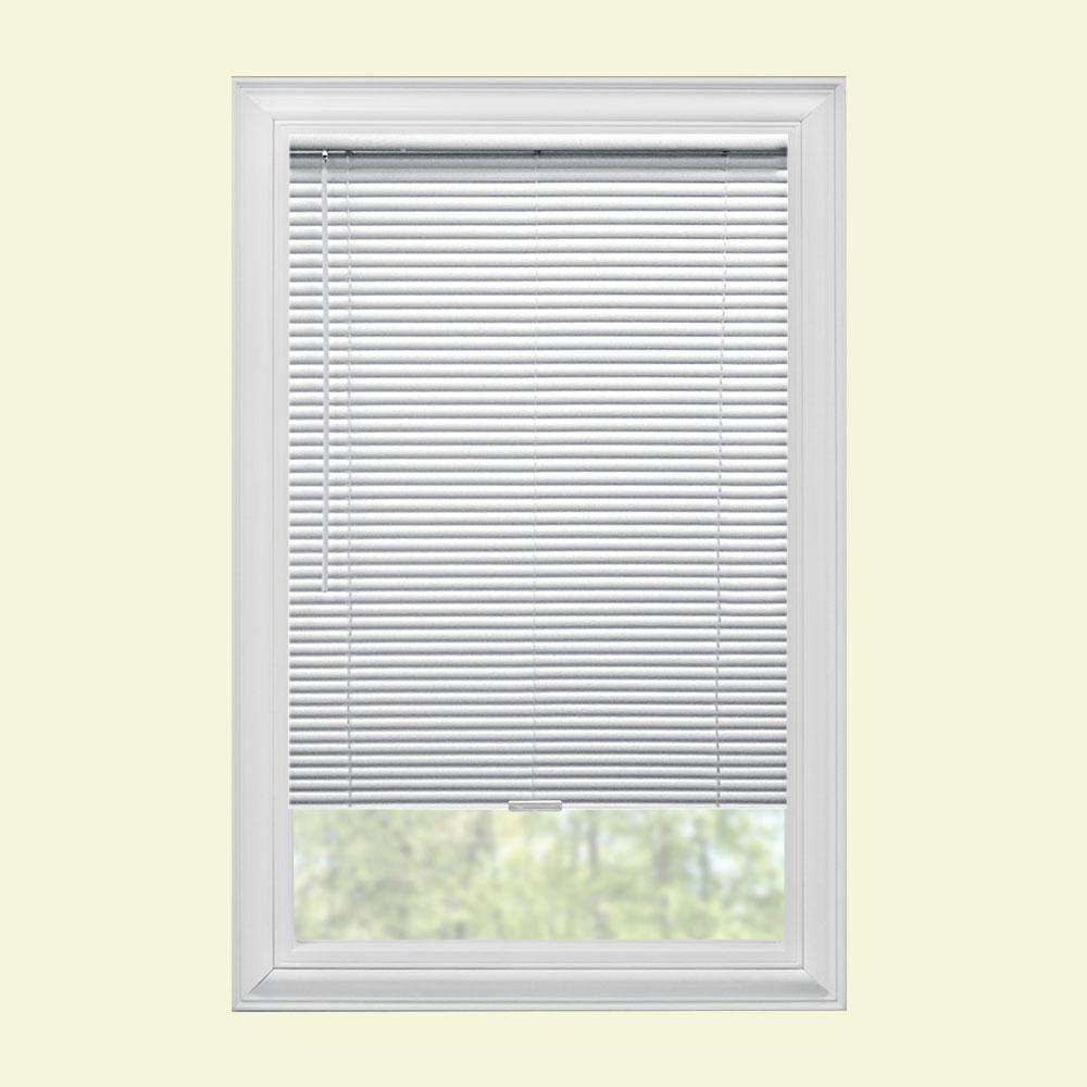 Hampton Bay White Cordless 1 In Room Darkening Vinyl Blind 63 In W X 48 In L Actual Size 62 5 In W X 48 In L 10793478350834 The Home Depot