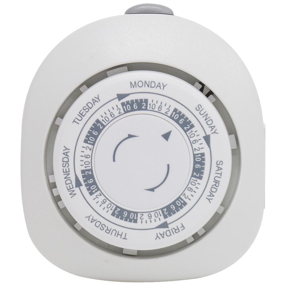 Indoor Plug-In 7-Day Security Timer