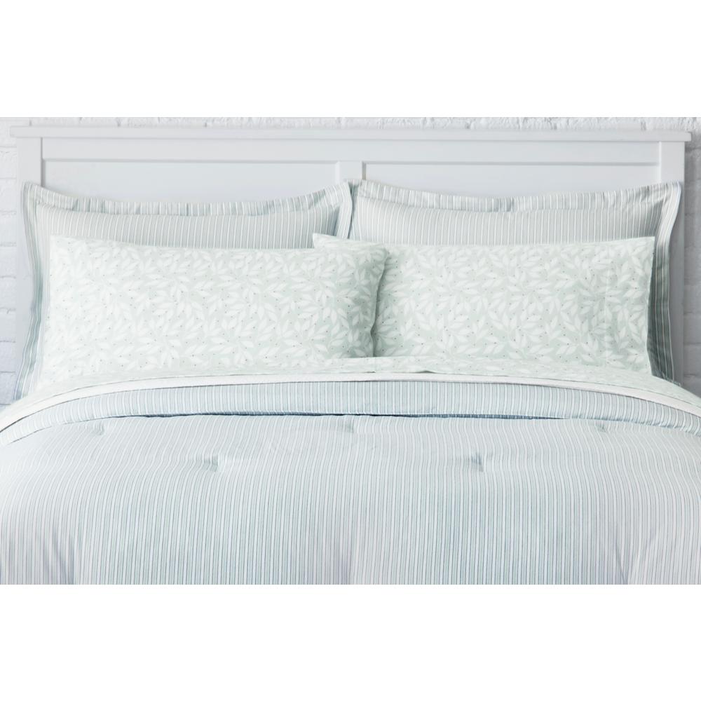 Stylewell 2 Piece Twin Flannel Comforter Set In Raindrop And