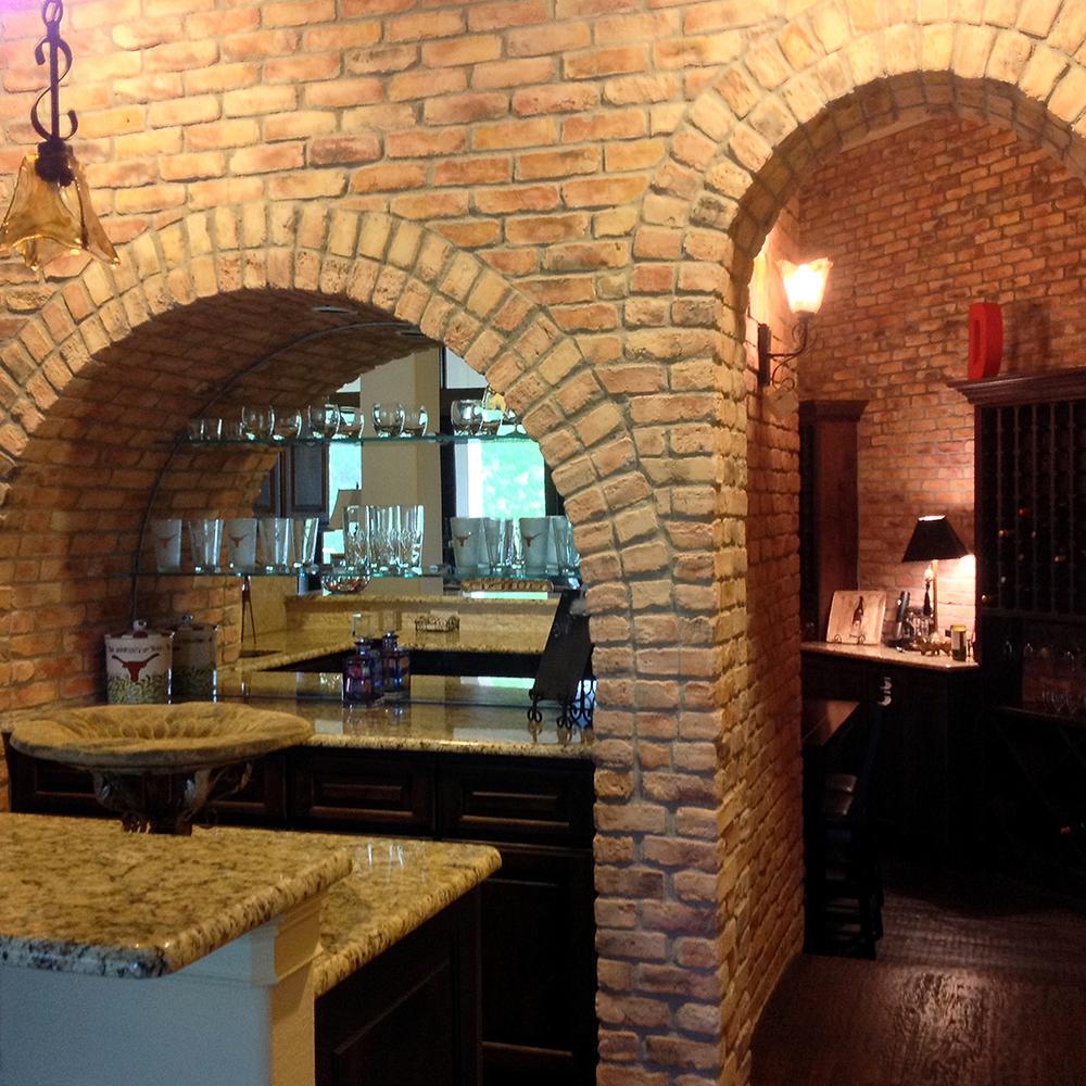 Koni Brick Old Chicago Buff 8 20 In X 2 50 In Thin Brick 10 76 Sq Ft Flats Manufactured Stone Siding Kbft 207bff The Home Depot