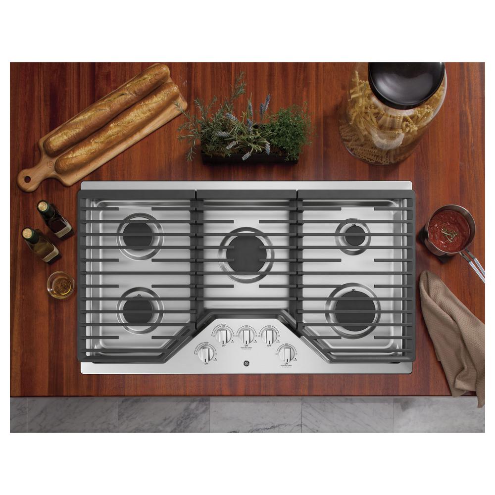 Ge 36 In Built In Gas Cooktop In Stainless Steel With 5 Burners