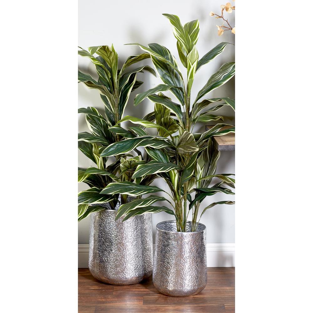 Modern Metal Outdoor Plant Pots Planters The Home Depot Glossy Silver Aluminum And Iron Planters Set Of 3