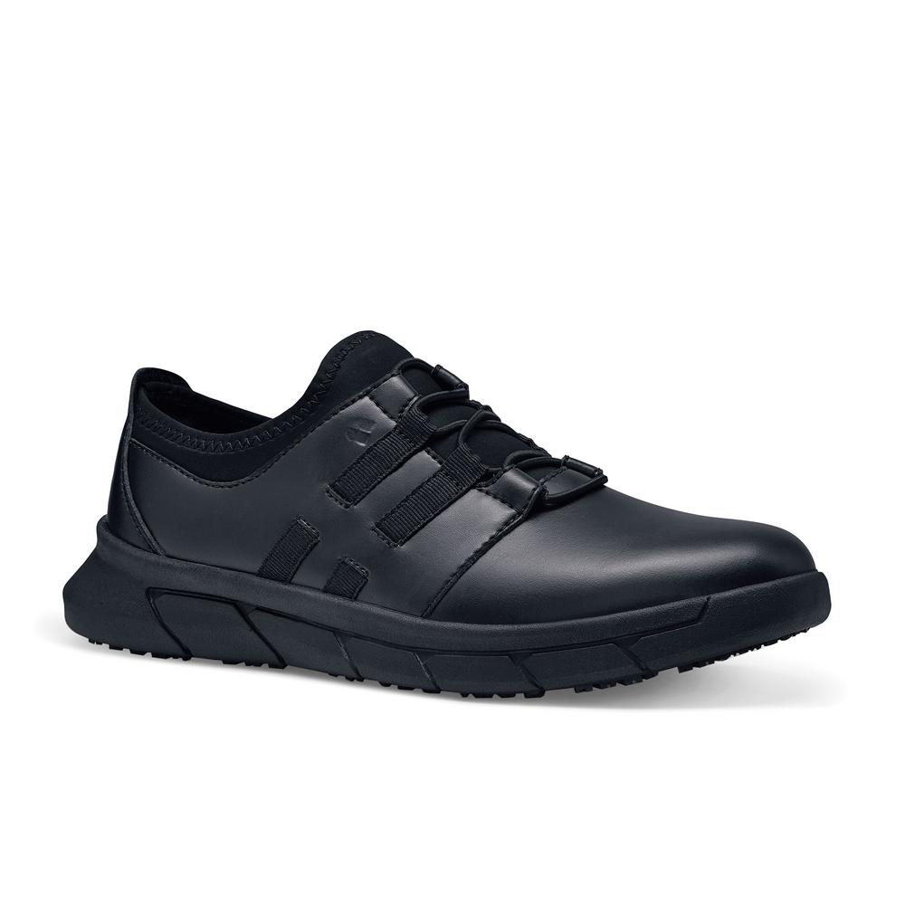 black shoes size 6