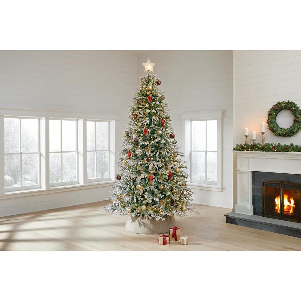 White Stick Christmas Tree - 10 Elegant Christmas Tree Decorating Ideas Iconic Life / Accent the white tree with blue and silver ornaments to get the chic look.