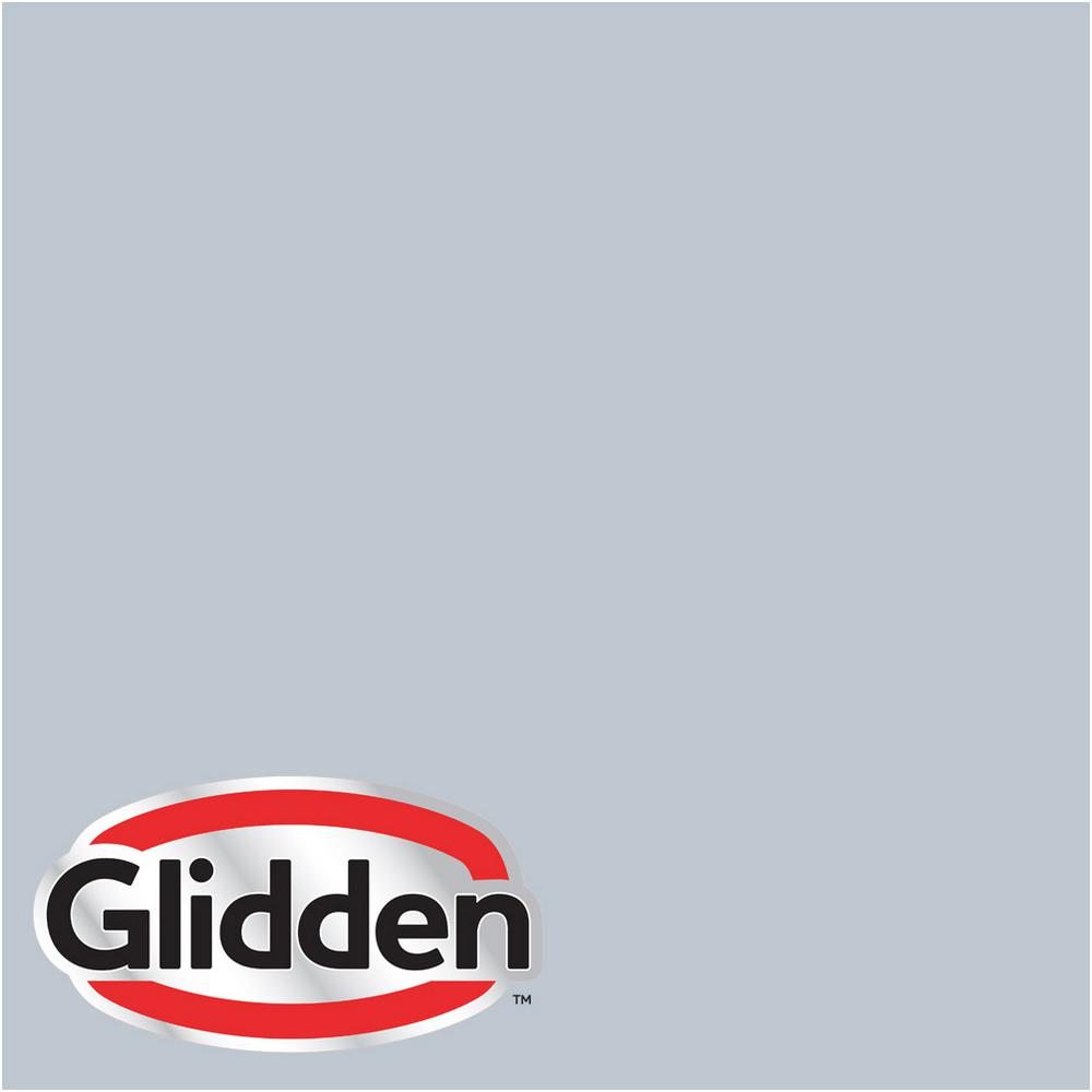 This chambray blue paint color is reminiscent of perfectly worn and faded denim and aptly named Faded Denim by Glidden. #chambrayblue #bluepaint #lightbluepaint #greyblue