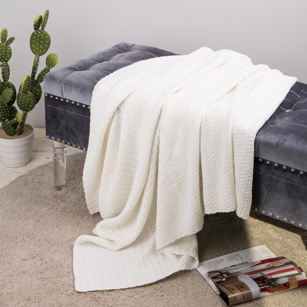 white throw blanket for couch