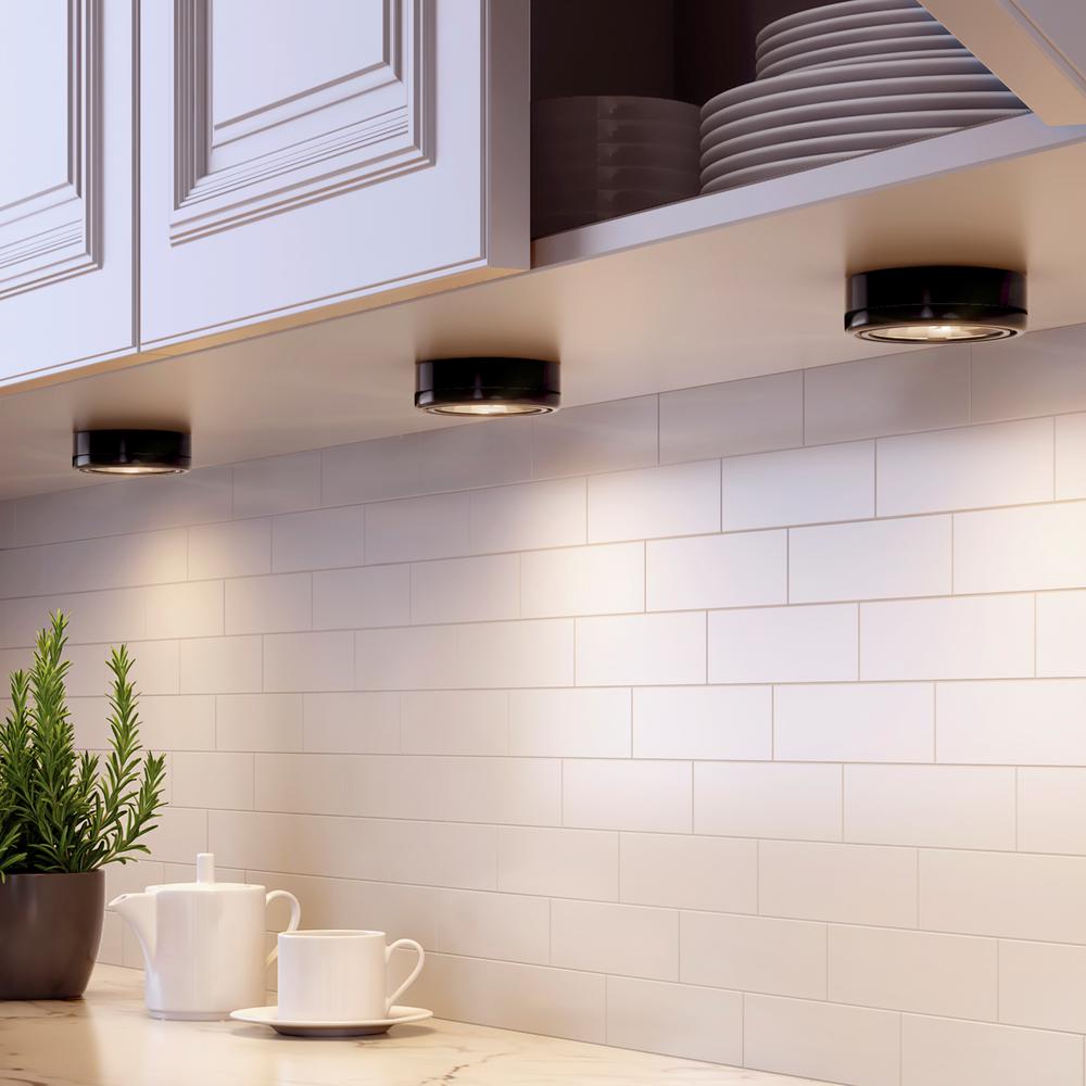 Hampton Bay 6 Light Xenon Black Under Cabinet Puck Kit Hampton Bay 6 Light Xenon Black Under Cabinet Puck Kit