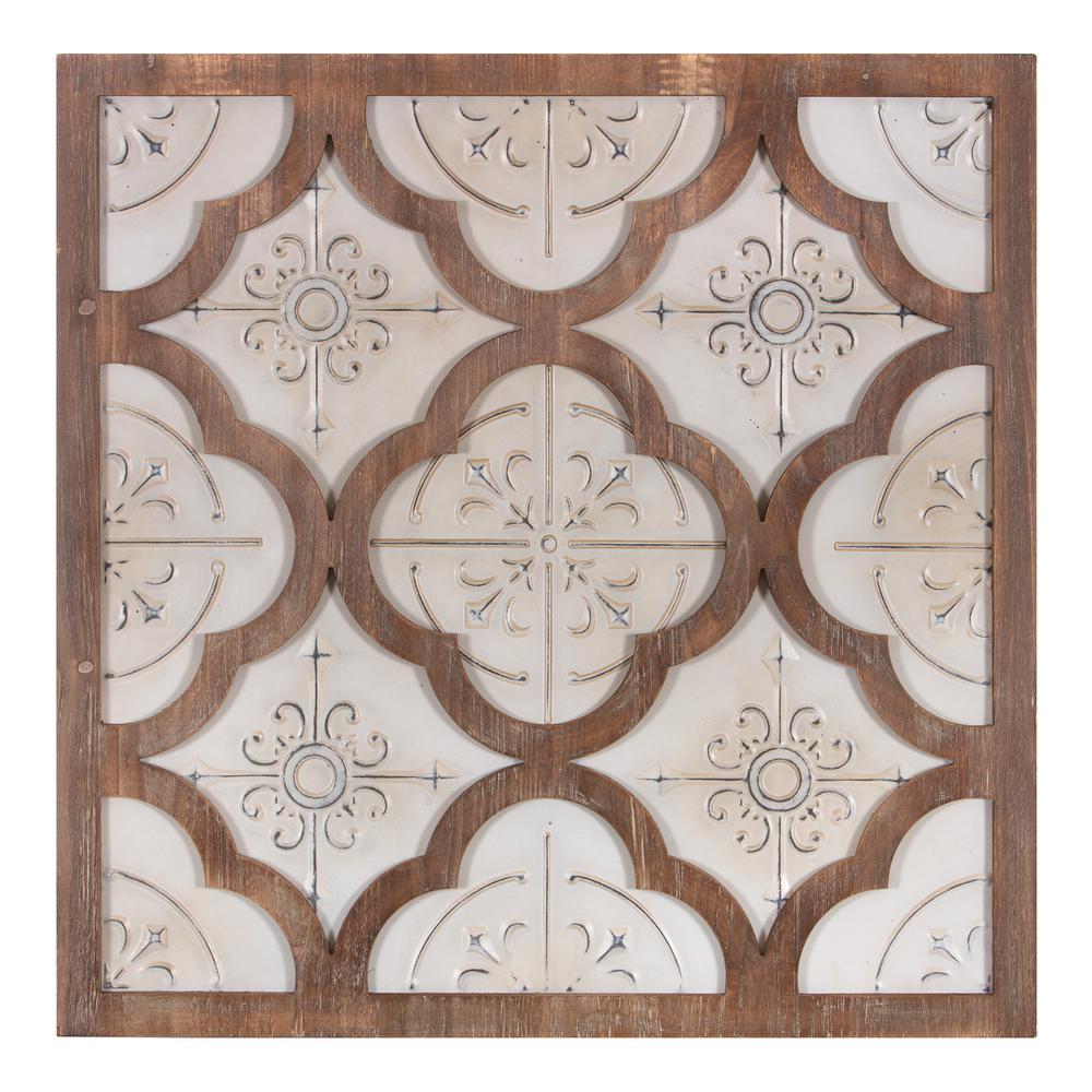 Pinnacle Metal And Wood Antique White Quatrefoil Medallion Framed