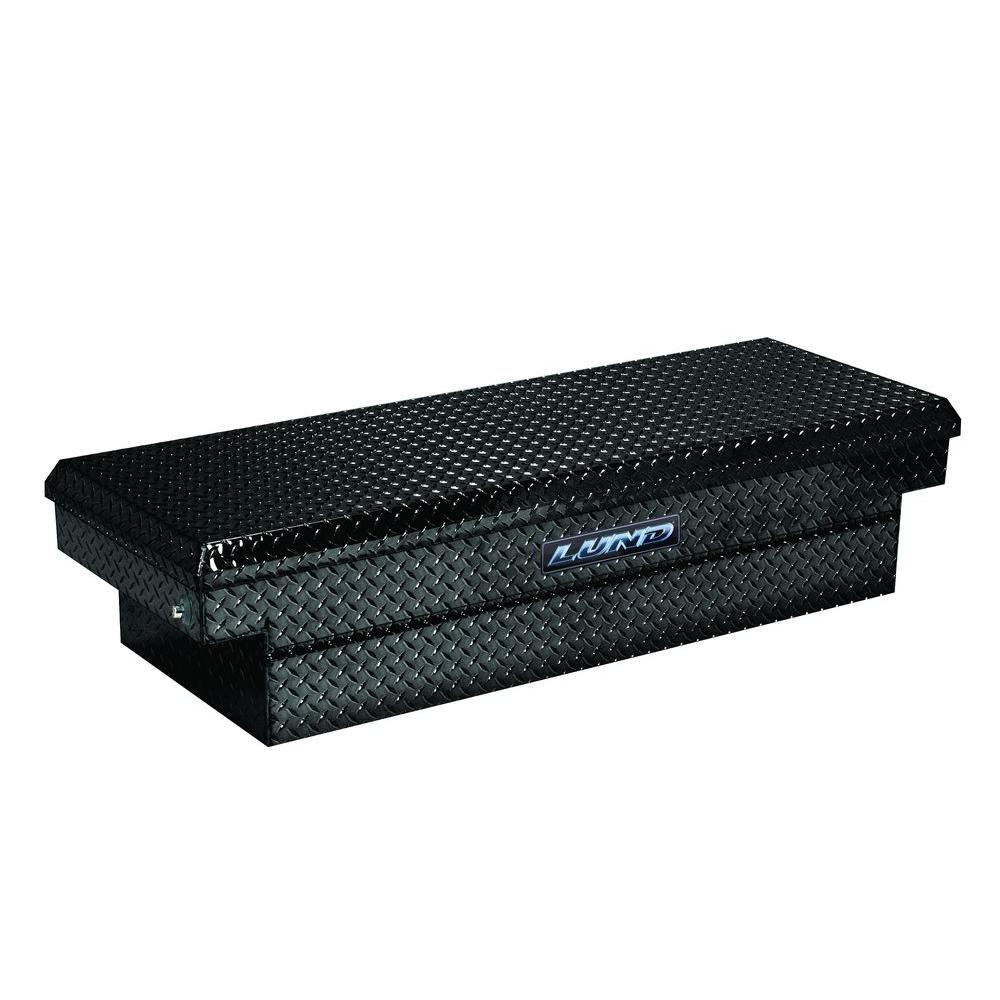 Silver color may vary Lund//Tradesman 9760 60-Inch Aluminum Side Mount Box Diamond Plated