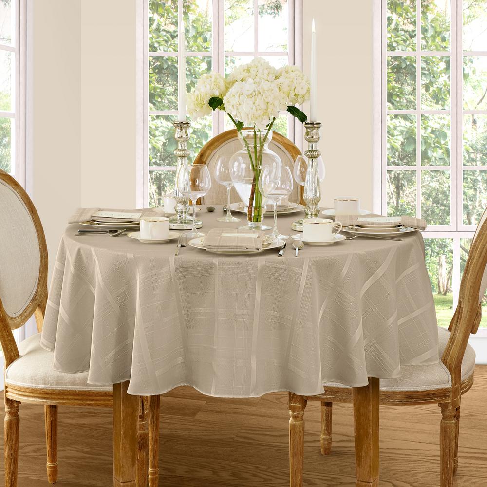 Elrene Home Fashions 90 in. Round Antique Elrene Barcelona Damask