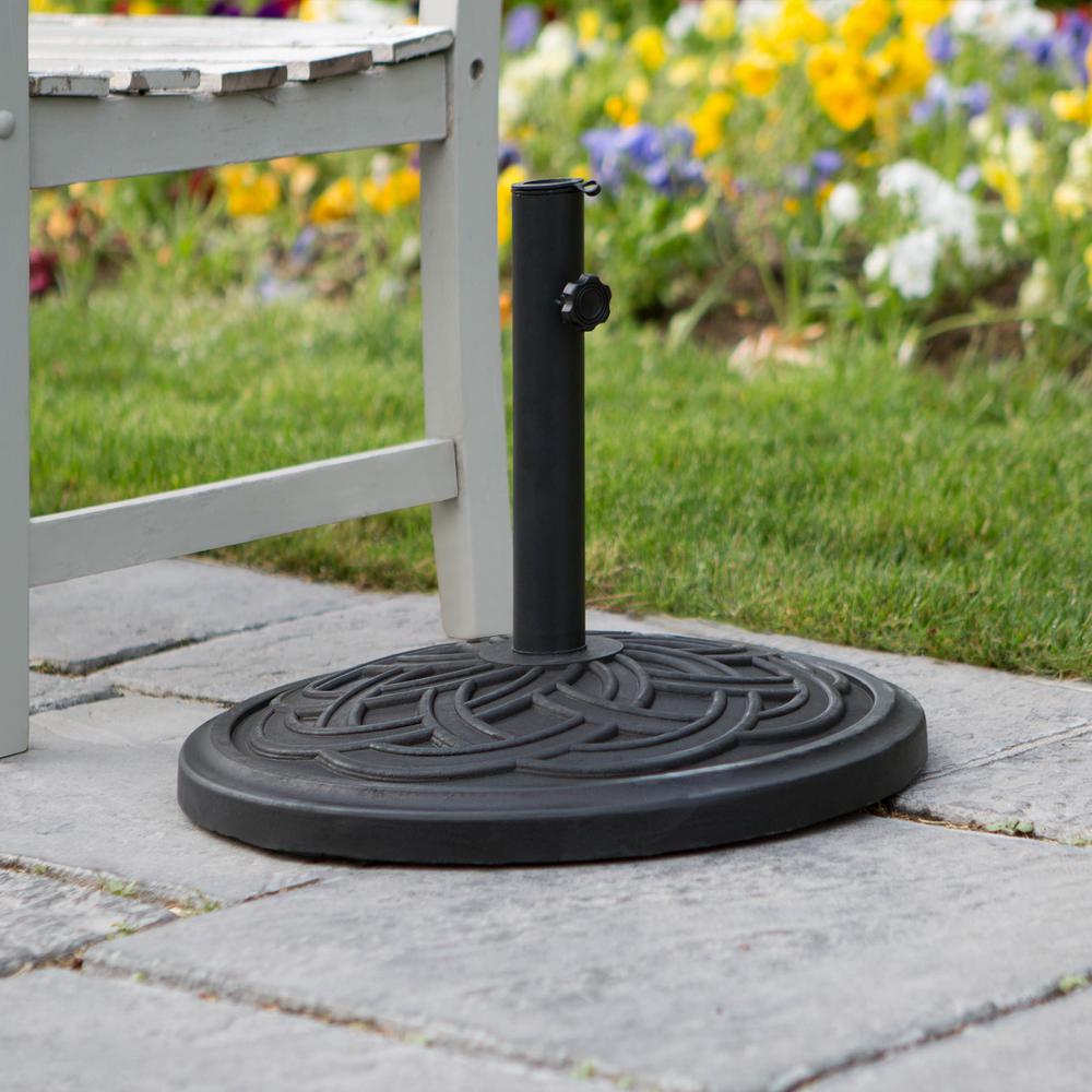 https://images.homedepot-static.com/productImages/d7d6134d-16d0-4830-8d48-27a6700e2d71/svn/black-walker-edison-furniture-company-patio-umbrella-stands-hdb30rcwbl-64_1000.jpg