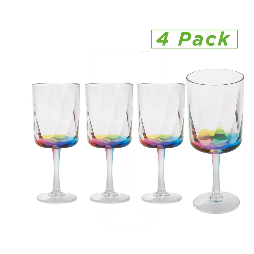 wine in plastic glasses