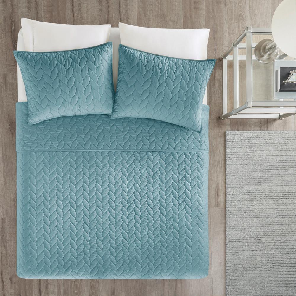 Madison Park Addie 3 Piece Teal King Cal King Reversible Coverlet