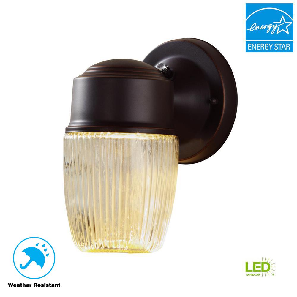 Dusk to Dawn Wall Lantern Oil Rubbed Bronze LED Durable ...