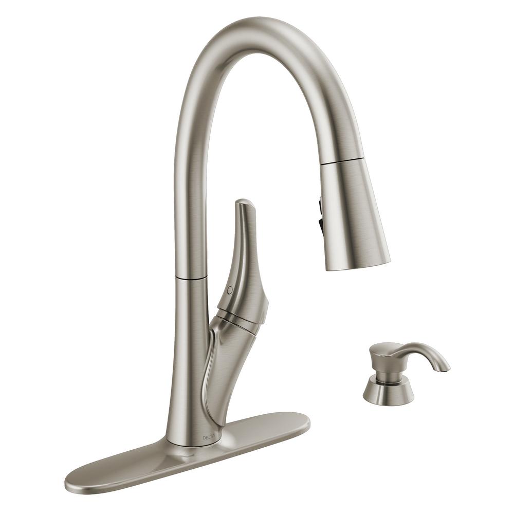 Delta Rochester Single Handle Pull Down Sprayer Kitchen Faucet