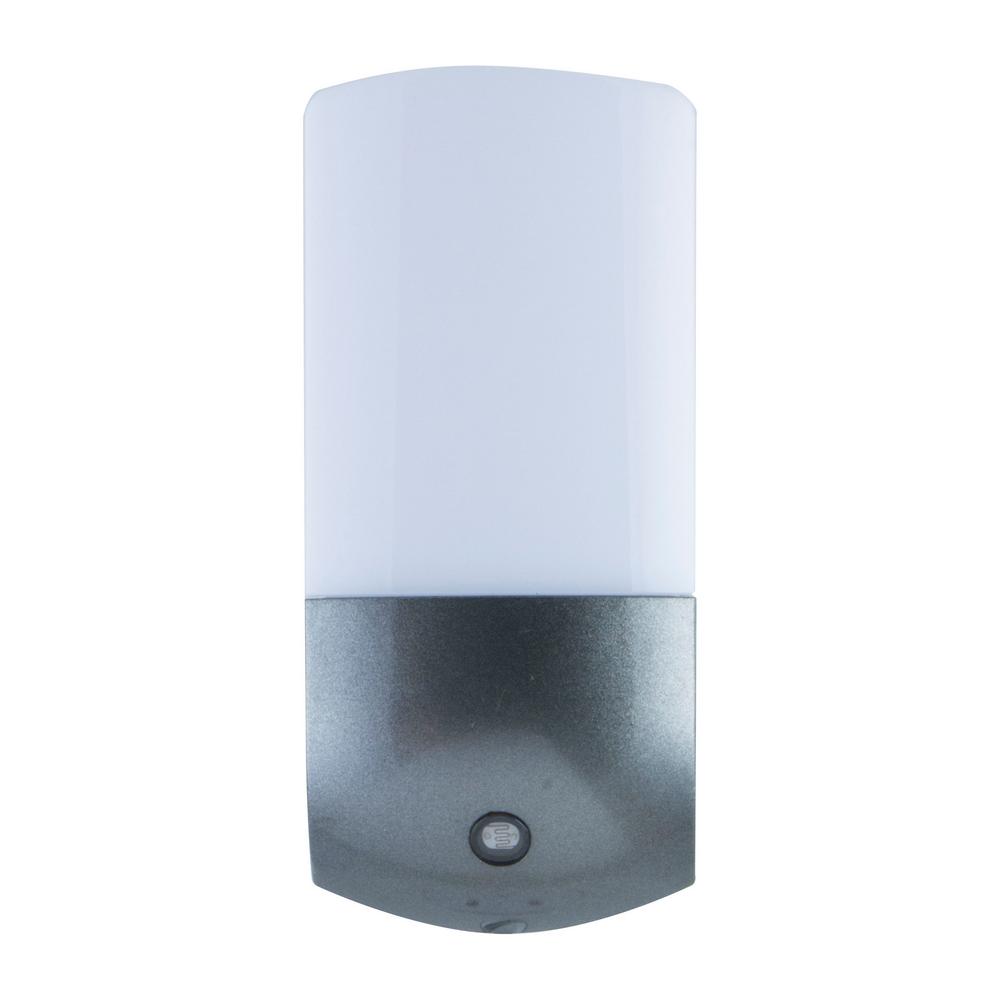 Energizer Automatic PlugIn Light Sensing LED Night Light, Silver37103