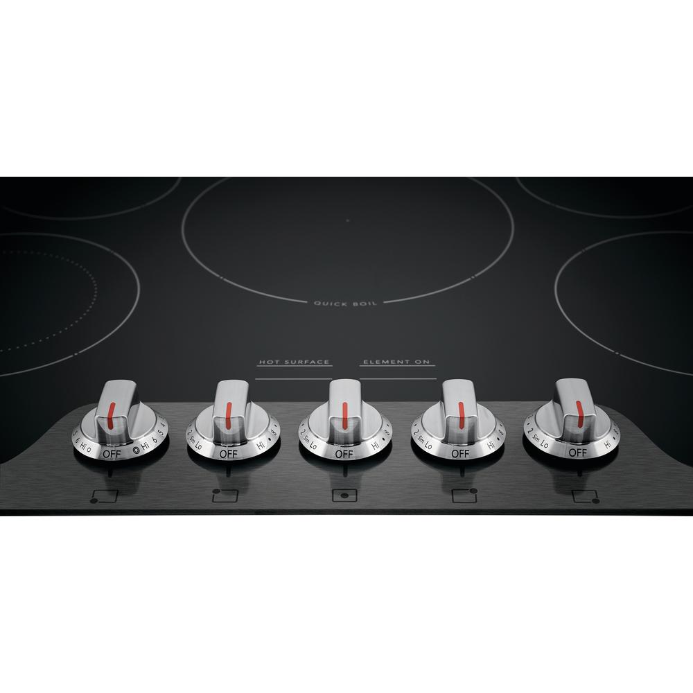 Frigidaire Gallery 30 In Radiant Electric Cooktop In Stainless